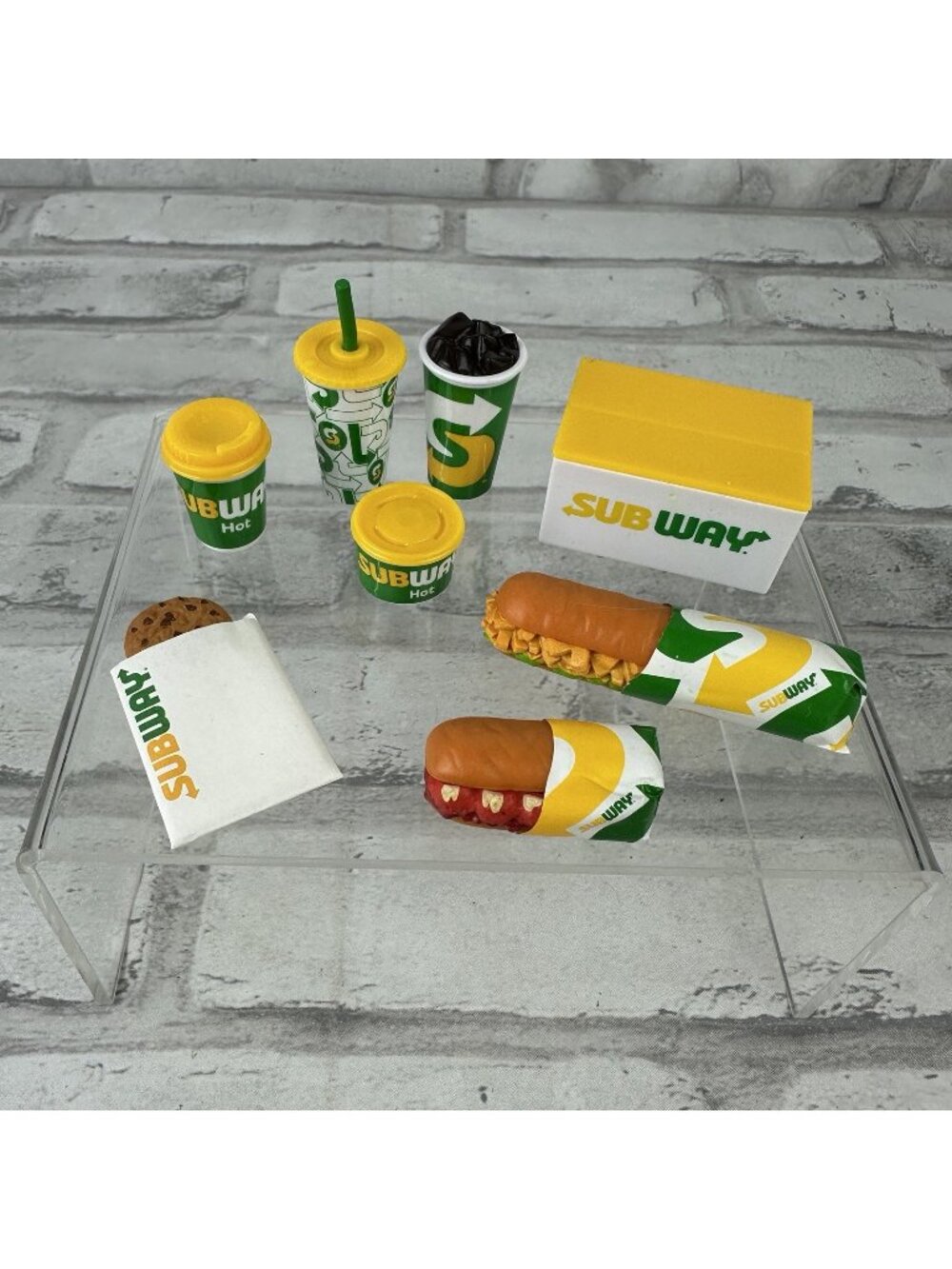 Mini Foodie Brands Zuru Subway Set of 8 Drinks Cookie Take Out Box Footlong More